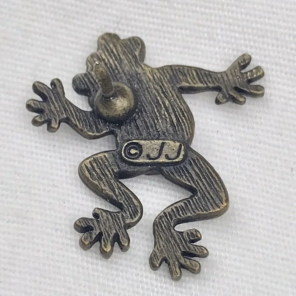 JJ Frog Pin Antiqued Bronze Jumping Pose Whimsical Vintage Brooch